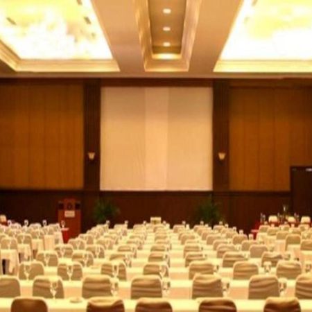 The Sulthan Darussalam Medan Exterior foto